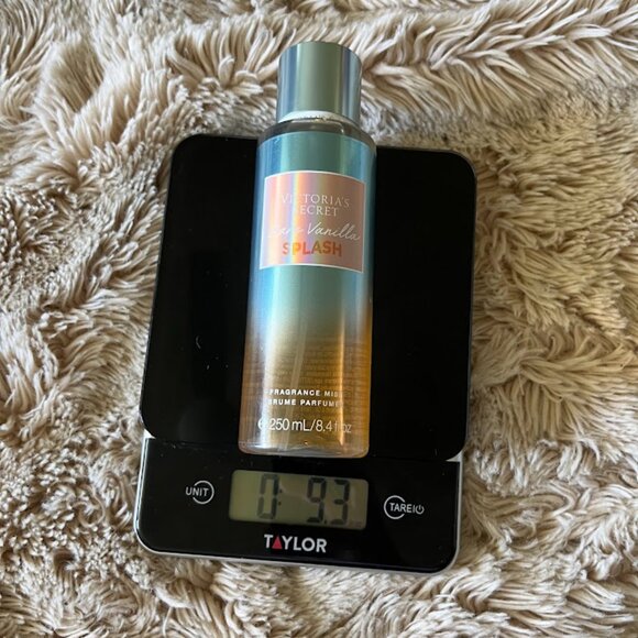 NEW Victoria's Secret Bare Vanilla Splash Fragrance Mist - Picture 2 of 2